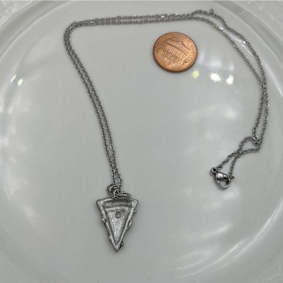 ✨ 3 for 25 ✨ Silver Tone Pizza Slice Necklace - Picture 3 of 6